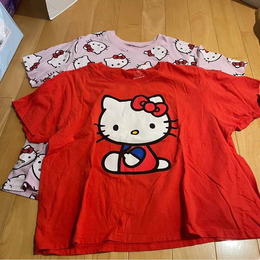 2 hello kitty tops - Picture 1 of 9